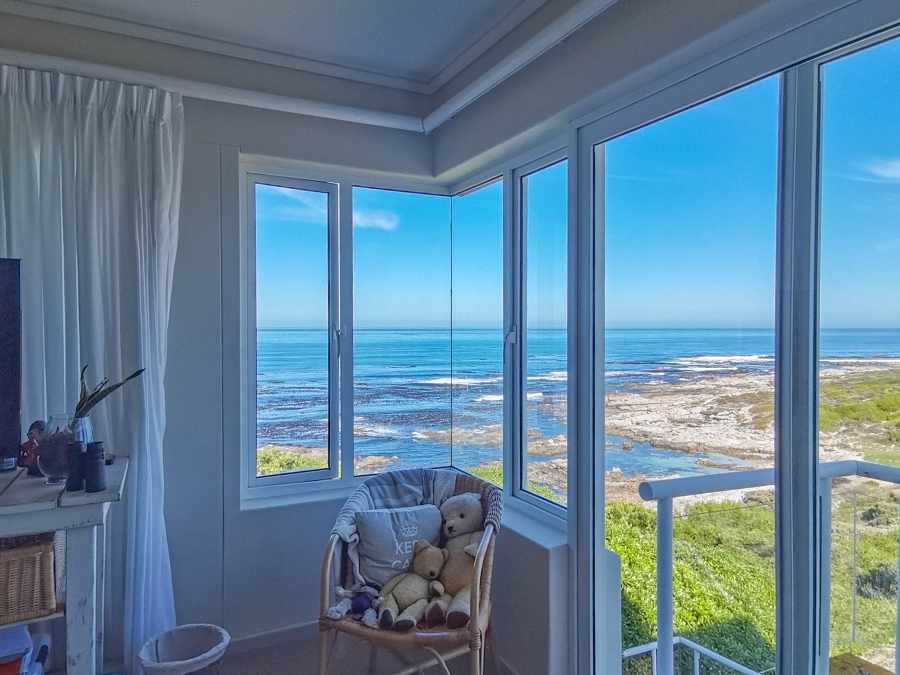 5 Bedroom Property for Sale in Vermont Western Cape